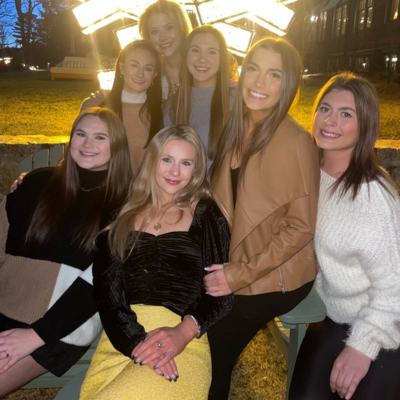 Meet your Posher, Abbey kate - Picture 8 of 8